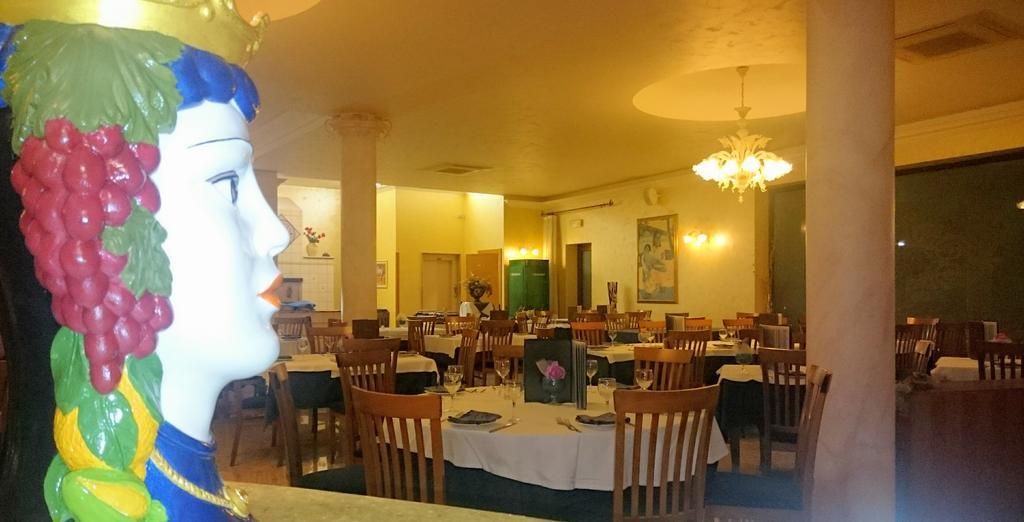 Hotel Ristorante Cordial Comiso Exteriér fotografie